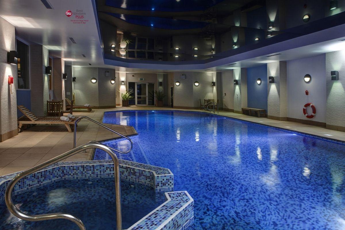 Indoor swimming pool at Windmill Village Hotel, Golf Club & Spa