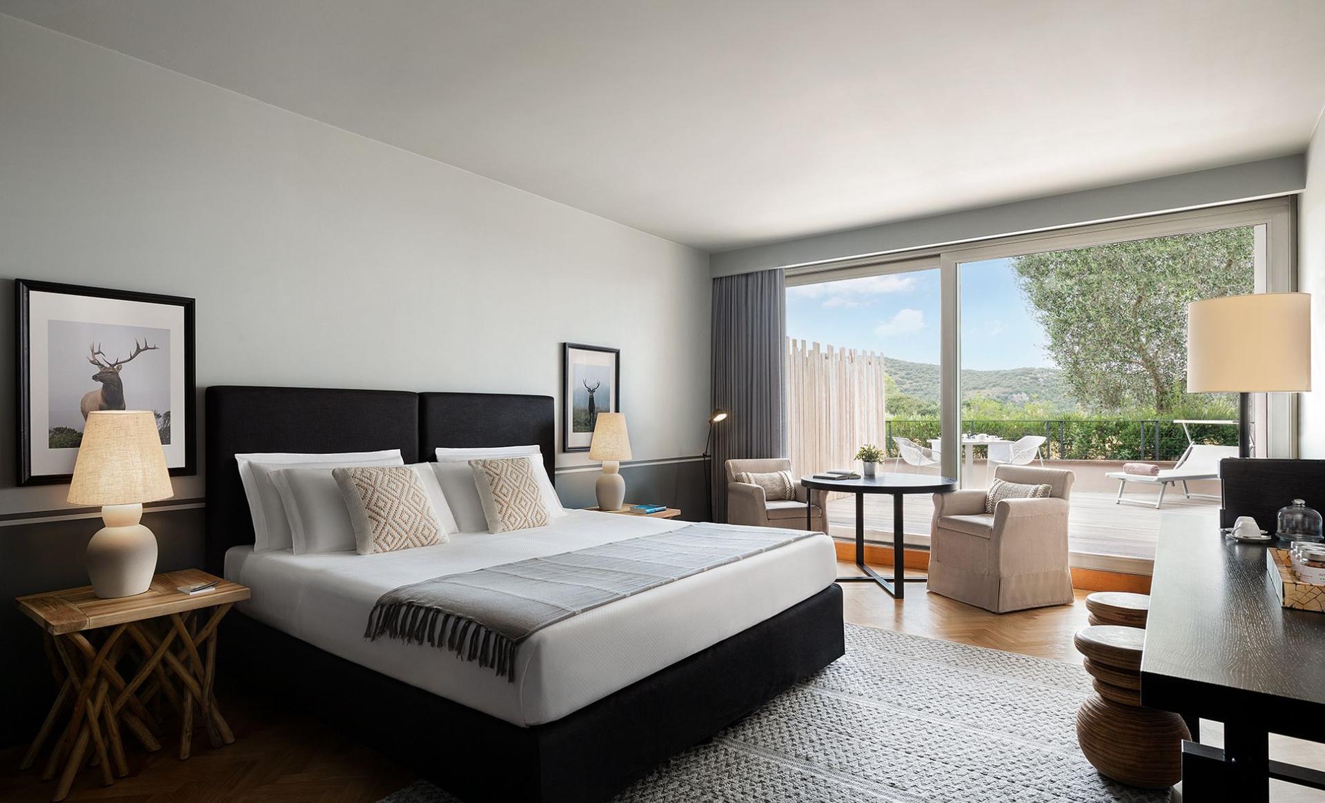 Double bed suite with a patio space