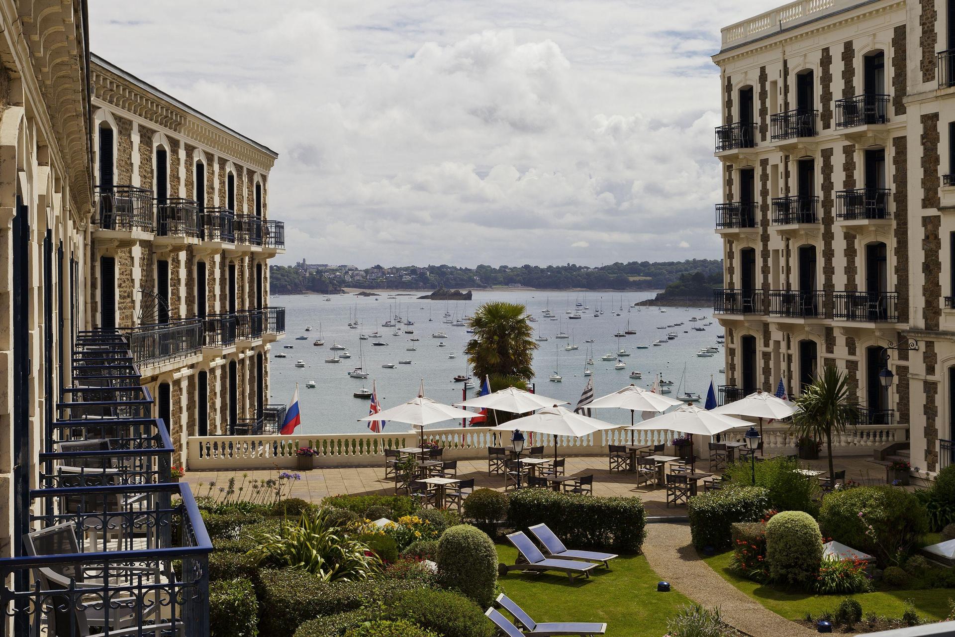 Panoramic view of the Hotel Barriere Le Grand Hotel Dinard