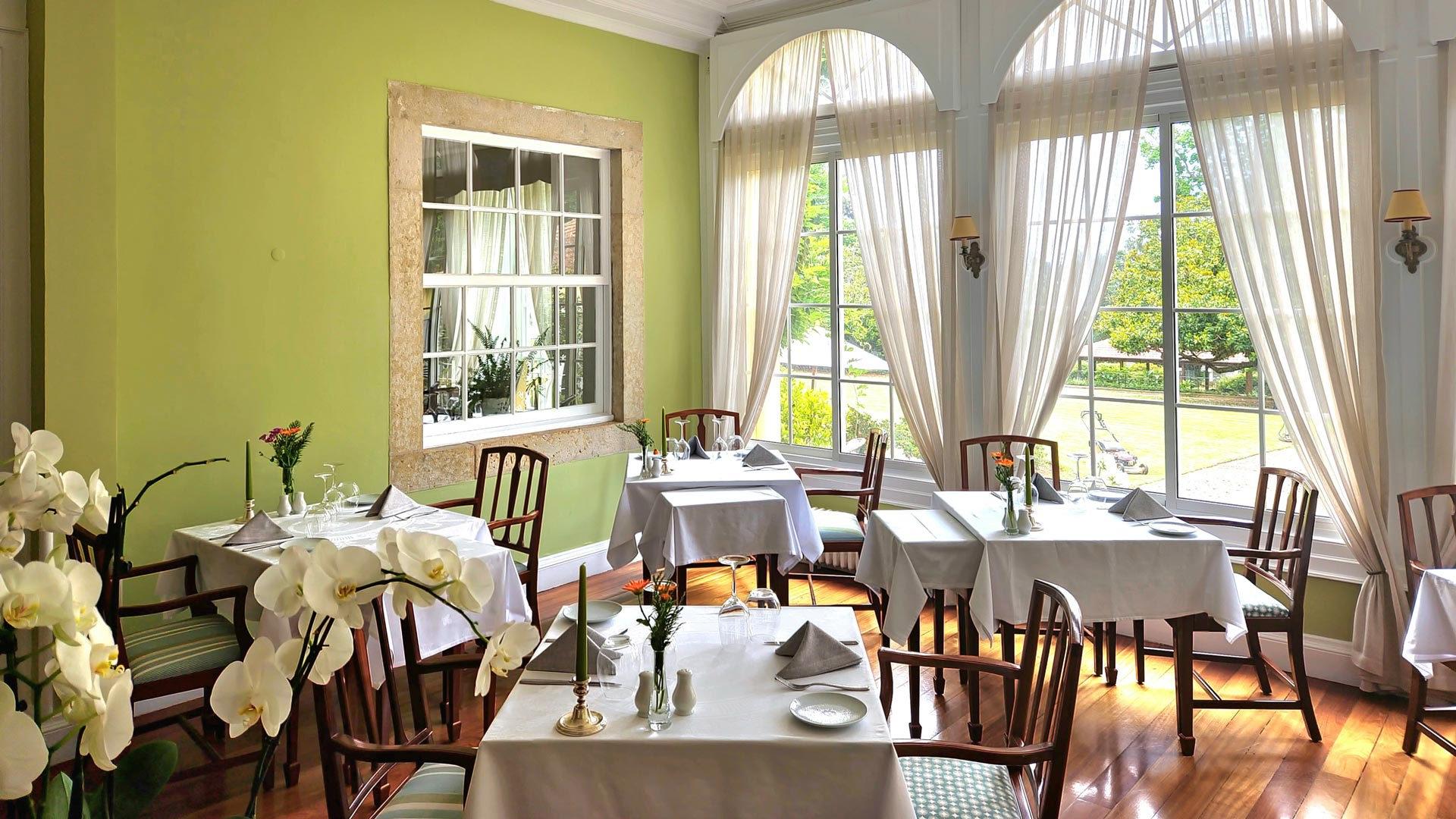 Indoor dining area at Hotel Casa Velha do Palheiro - Relais & Chateaux