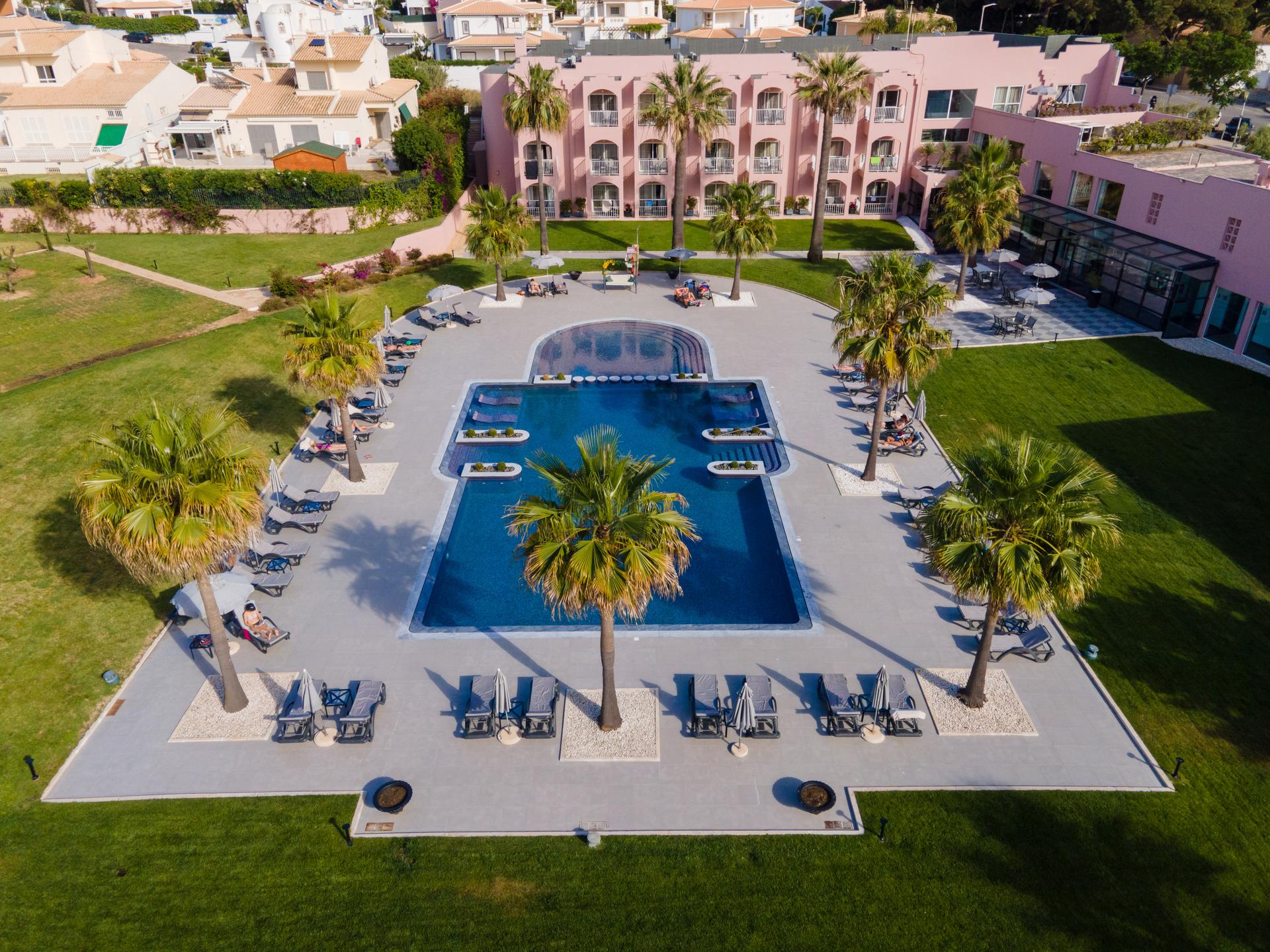 Overhead view of Hotel Vila Gale Collection Praia