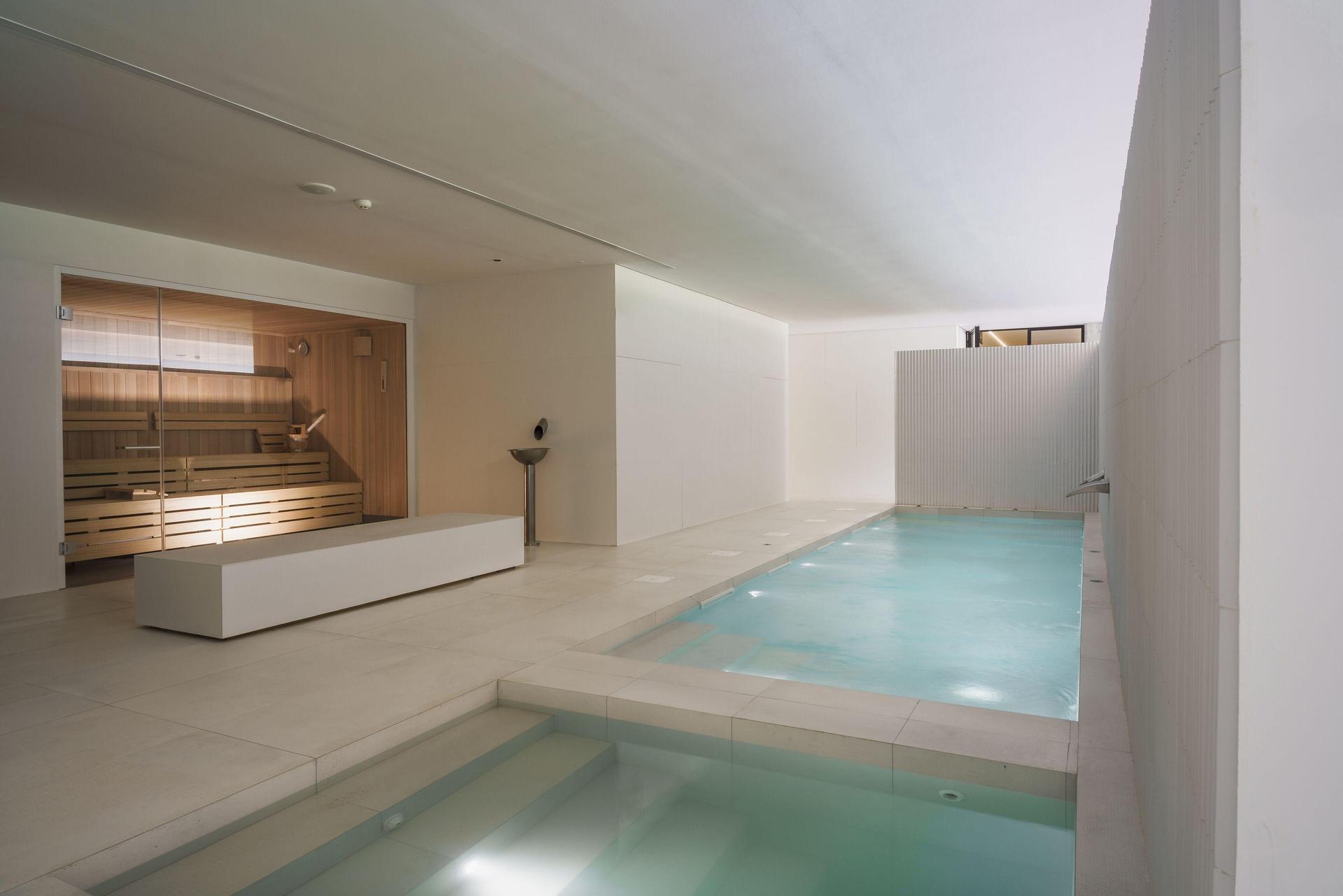Indoor pool and sauna as part of the spa facilities at La Galiana Golf Resort