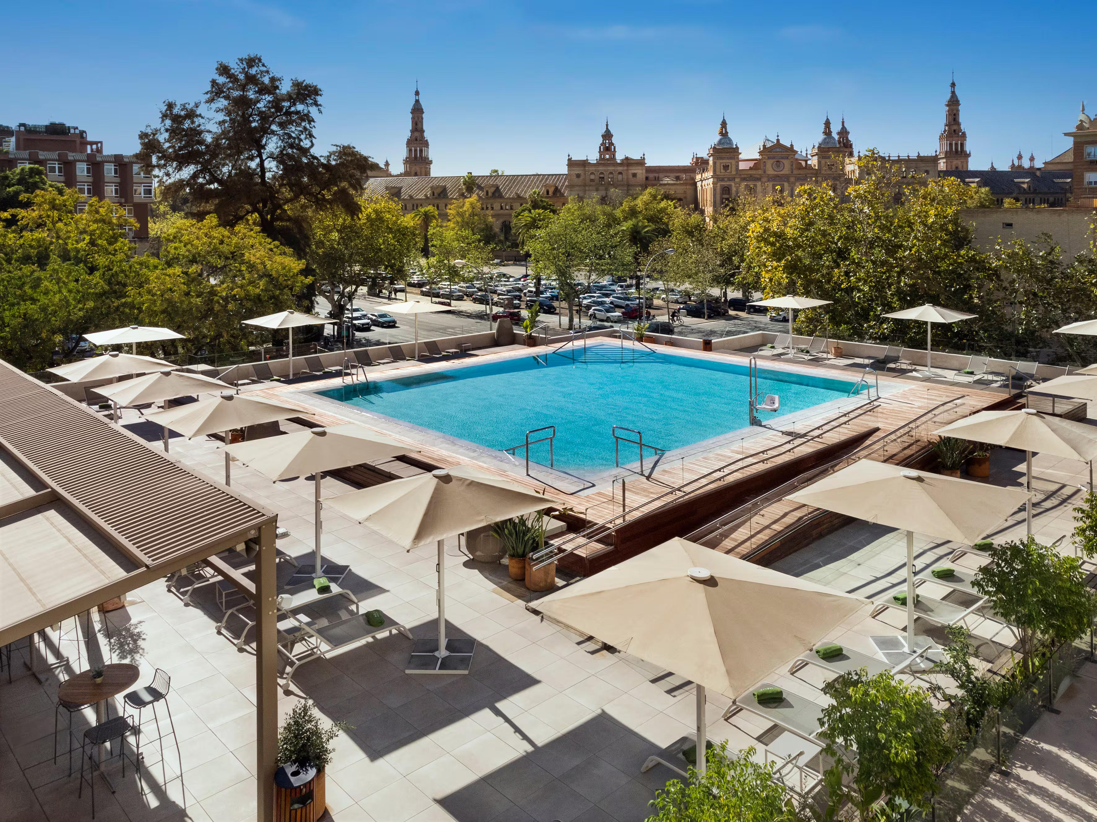 Overhead view of the outdoor swimming pool at Melia Sevilla