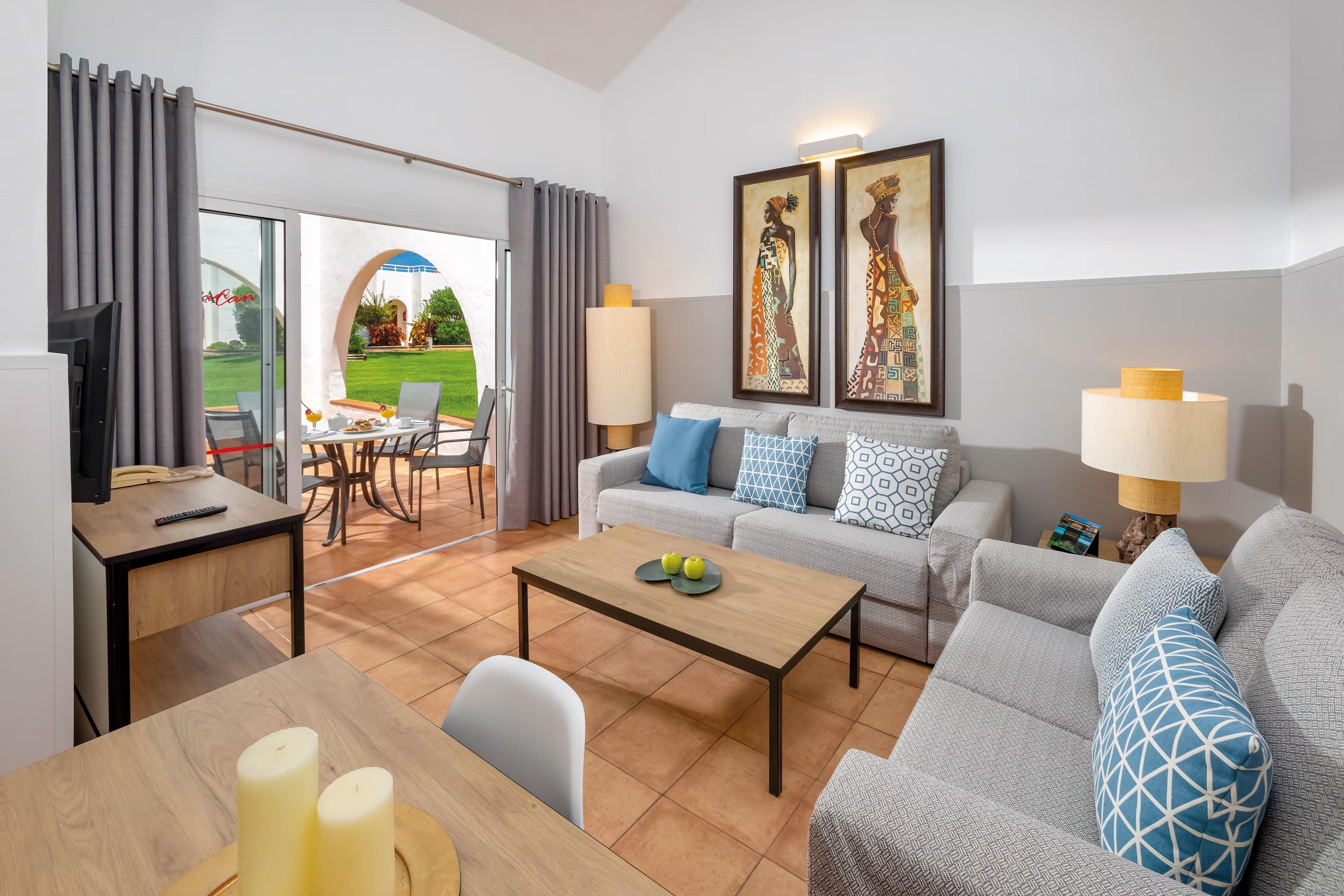 Living room as part of a suite at Melia Sol Barbacan