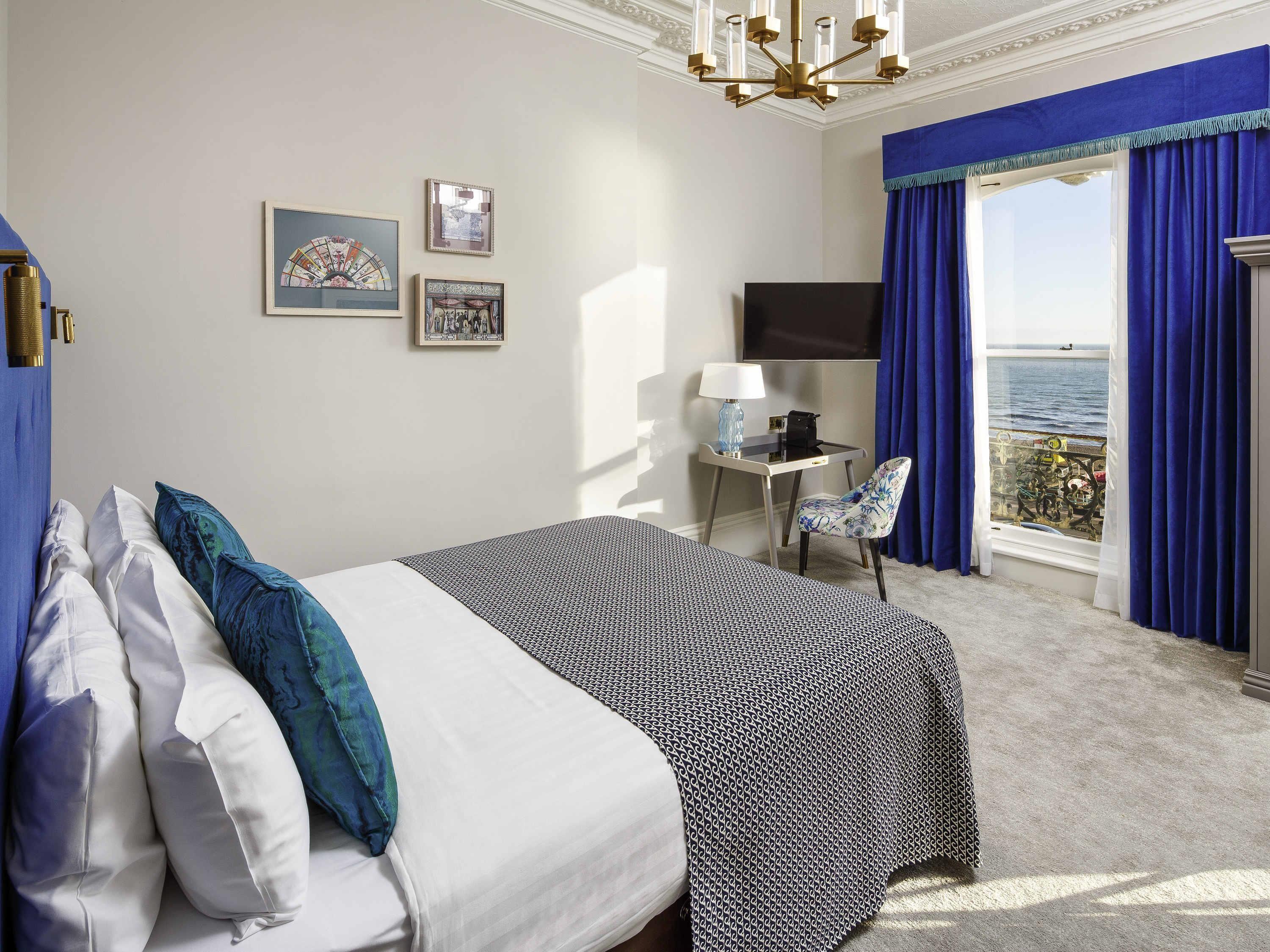 Double bed suite at Mercure Brighton Seafront Hotel