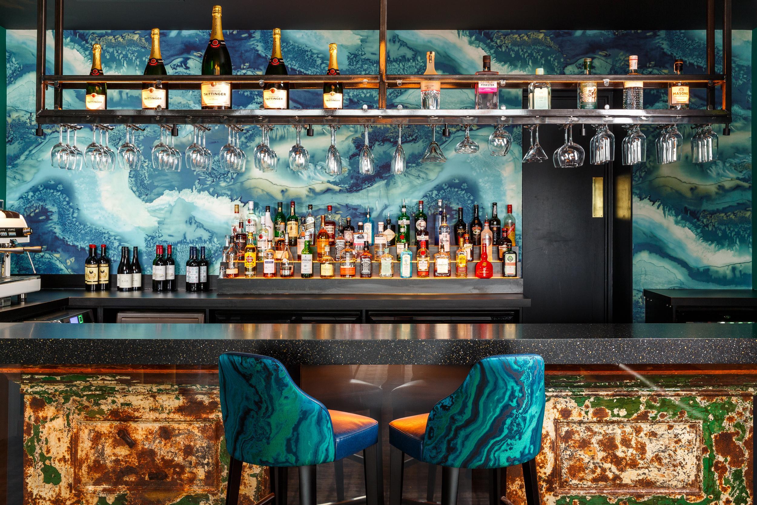 Bar at Mercure Brighton Seafront Hotel