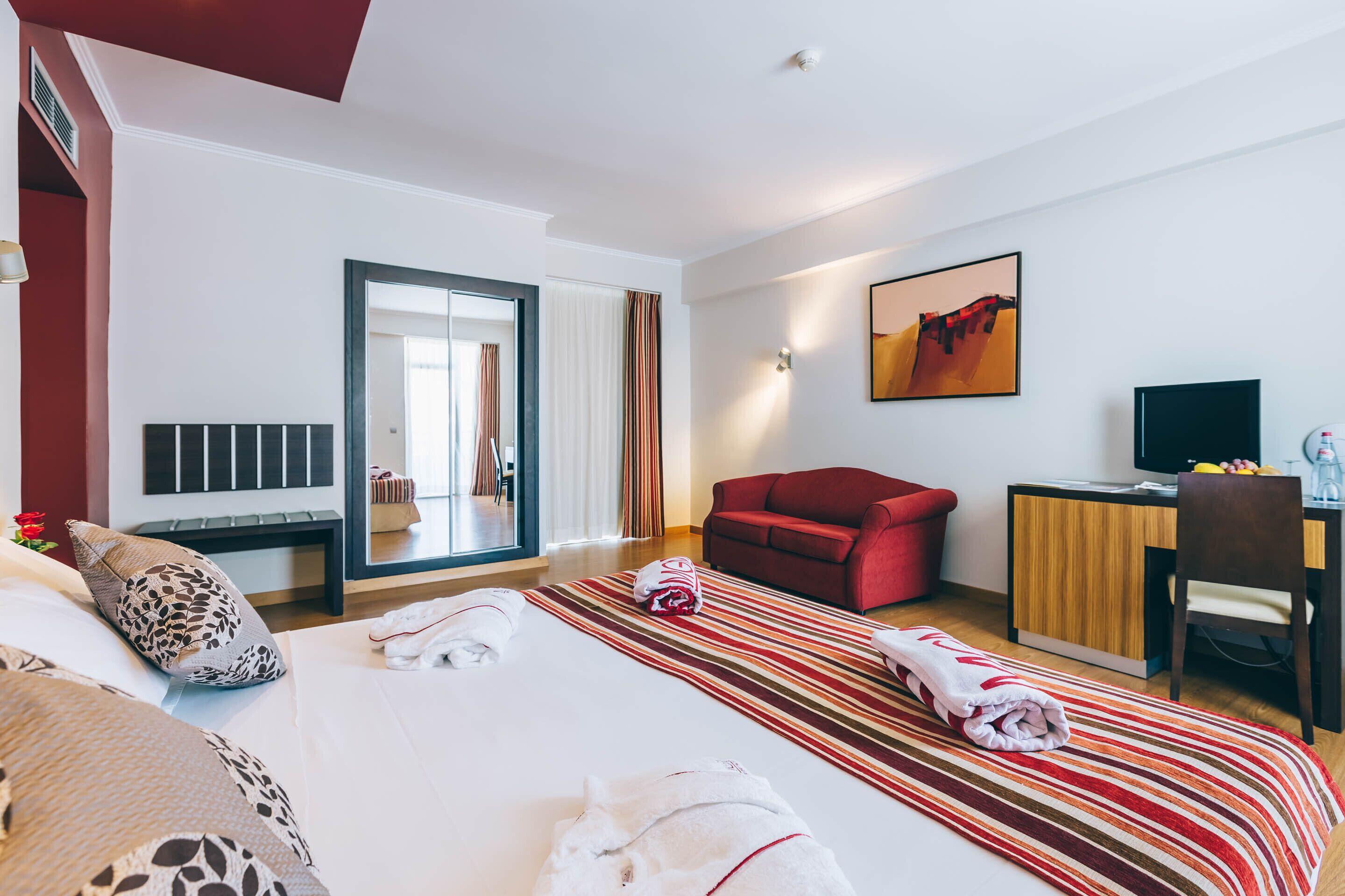 Double bed suite at Muthu Raga Madeira Hotel