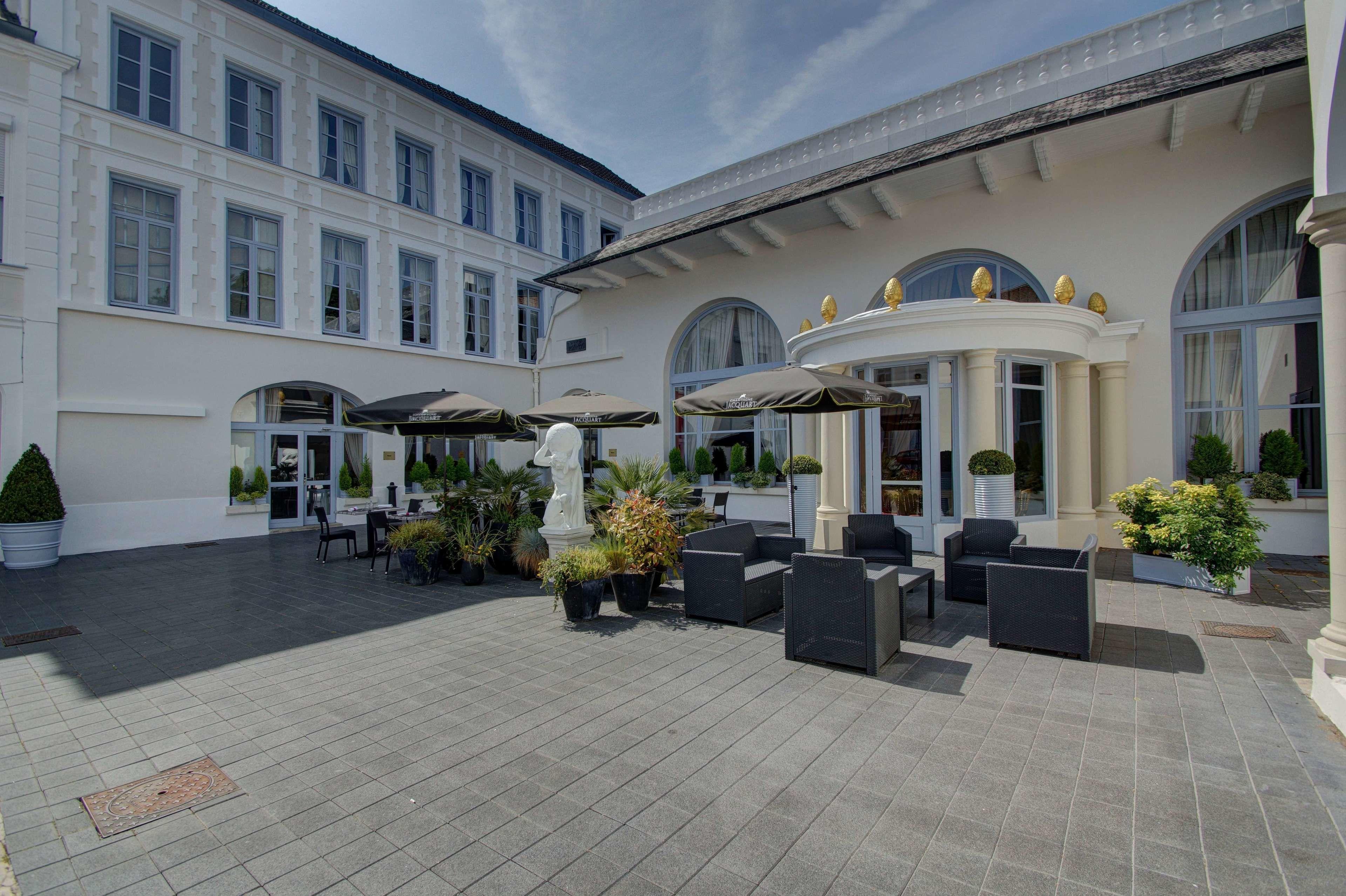 The Najeti Hôtel de l’Univers building