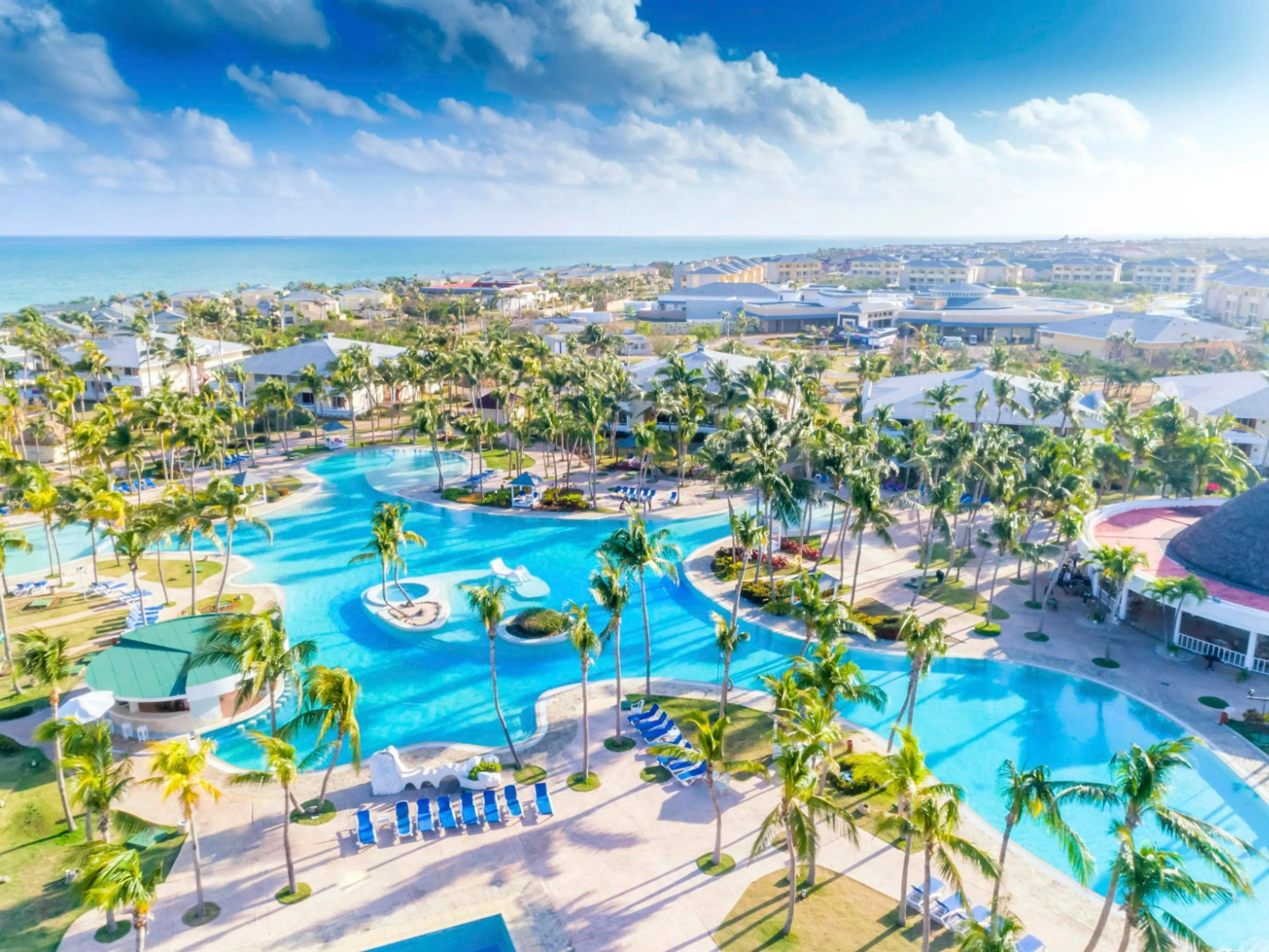 Panoramic view of the outdoor swimming pool at Paradisus Varadero Resort & Spa