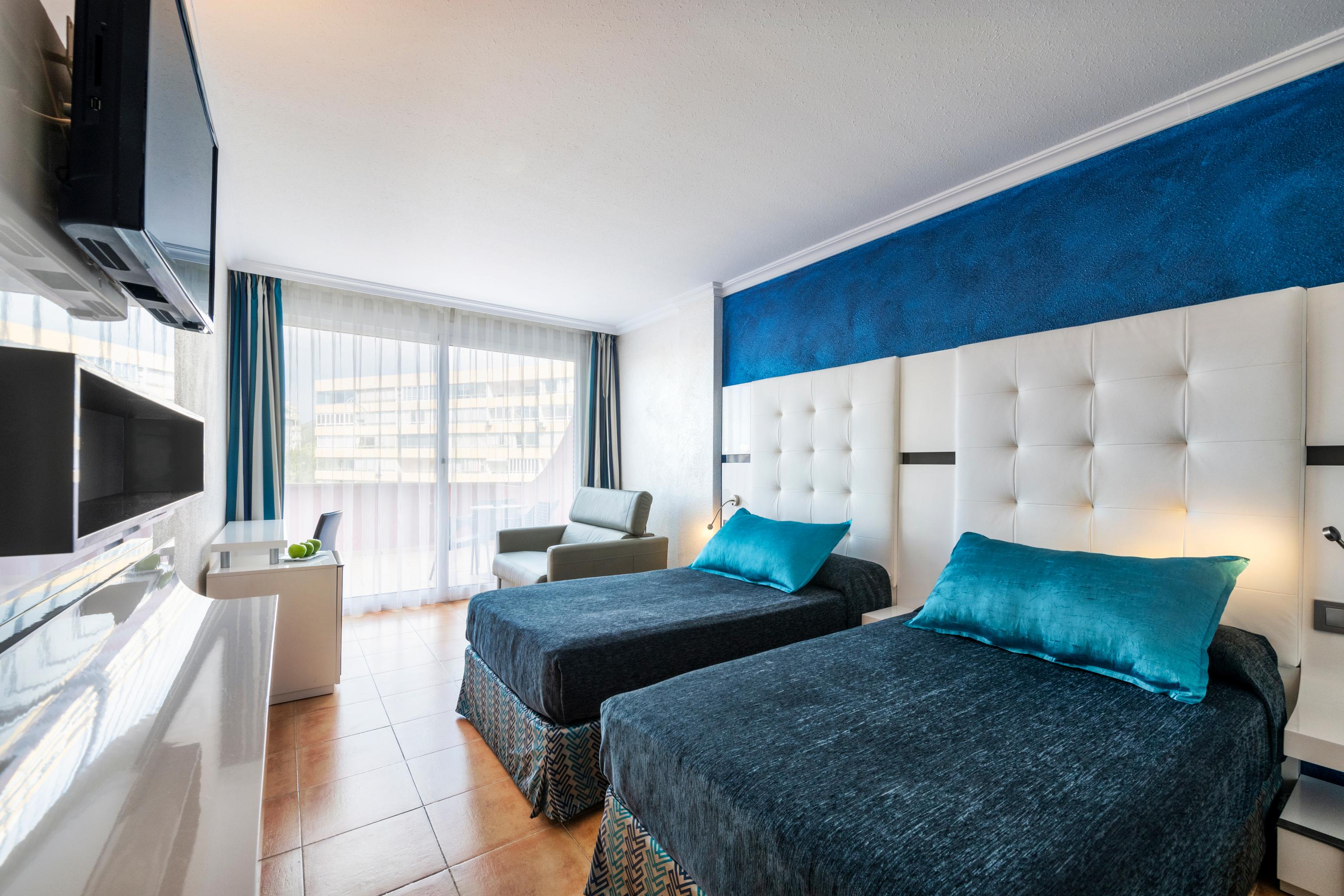 Twin bed suite at Salles Hotels Marina Portals