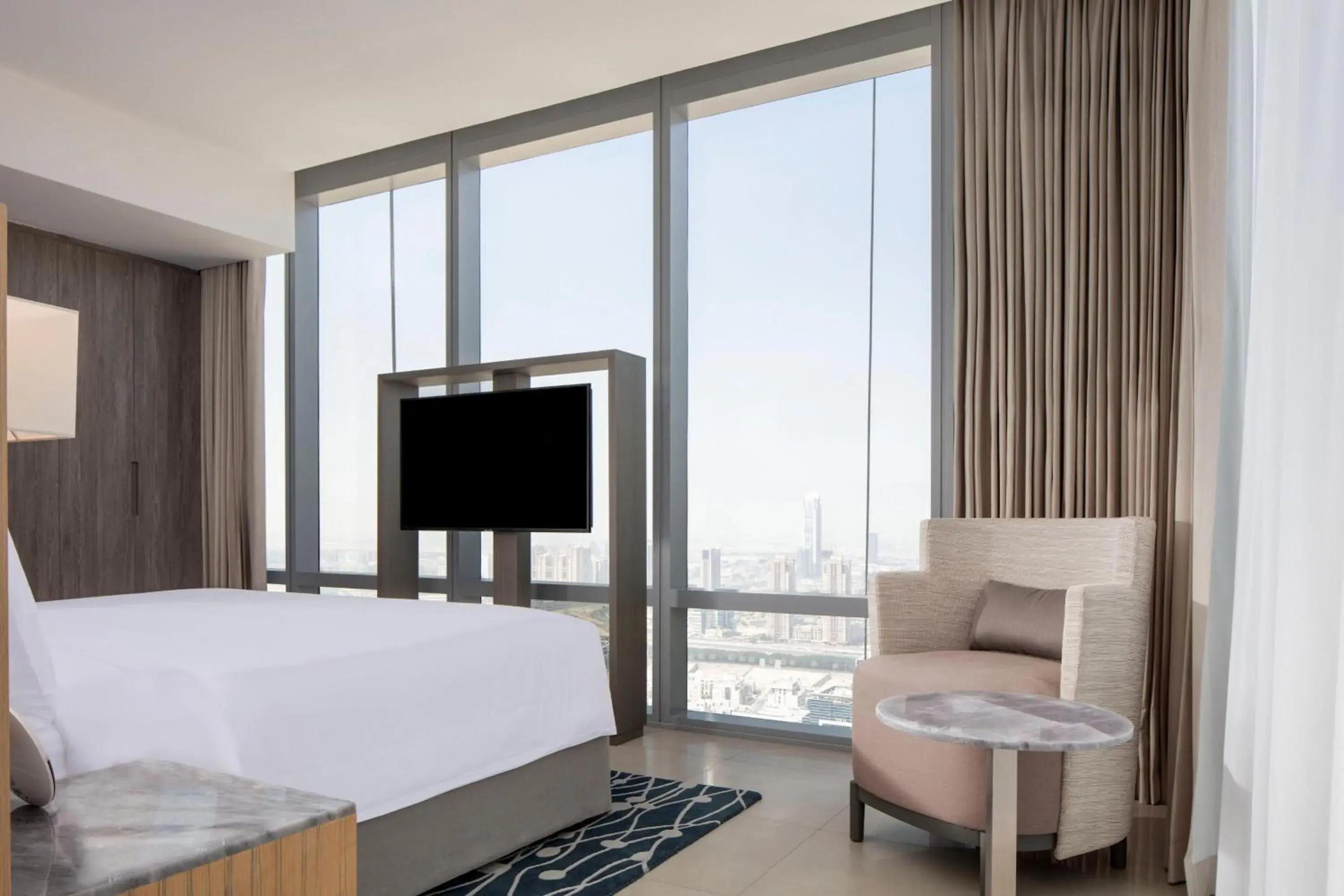 Modern double bed suite at Smart, Modern Dubai Base