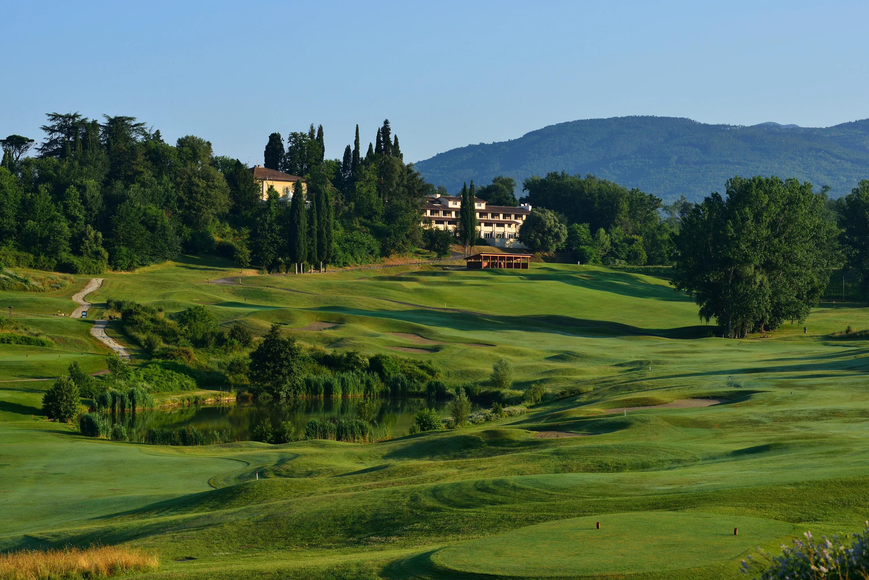 Panoramic view of UNA Poggio Dei Medici Golf Resort