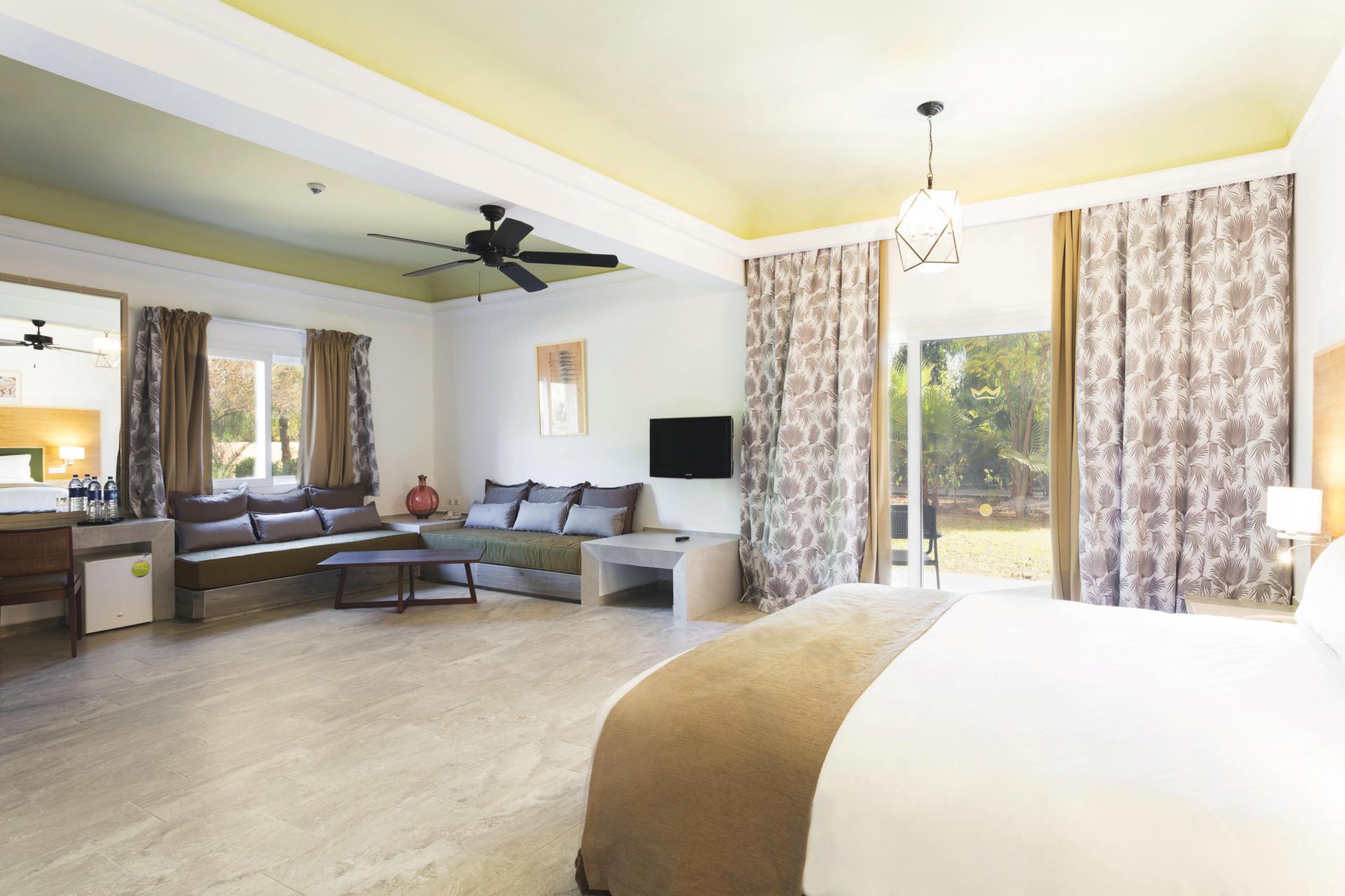 Double bed suite at Clubhotel Riu Tikida Palmeraie