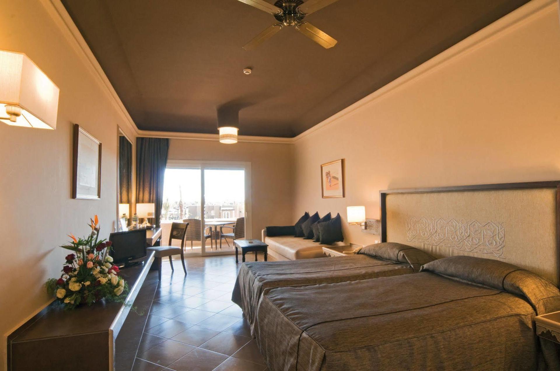 Double bed suite at Clubhotel Riu Tikida Palmeraie