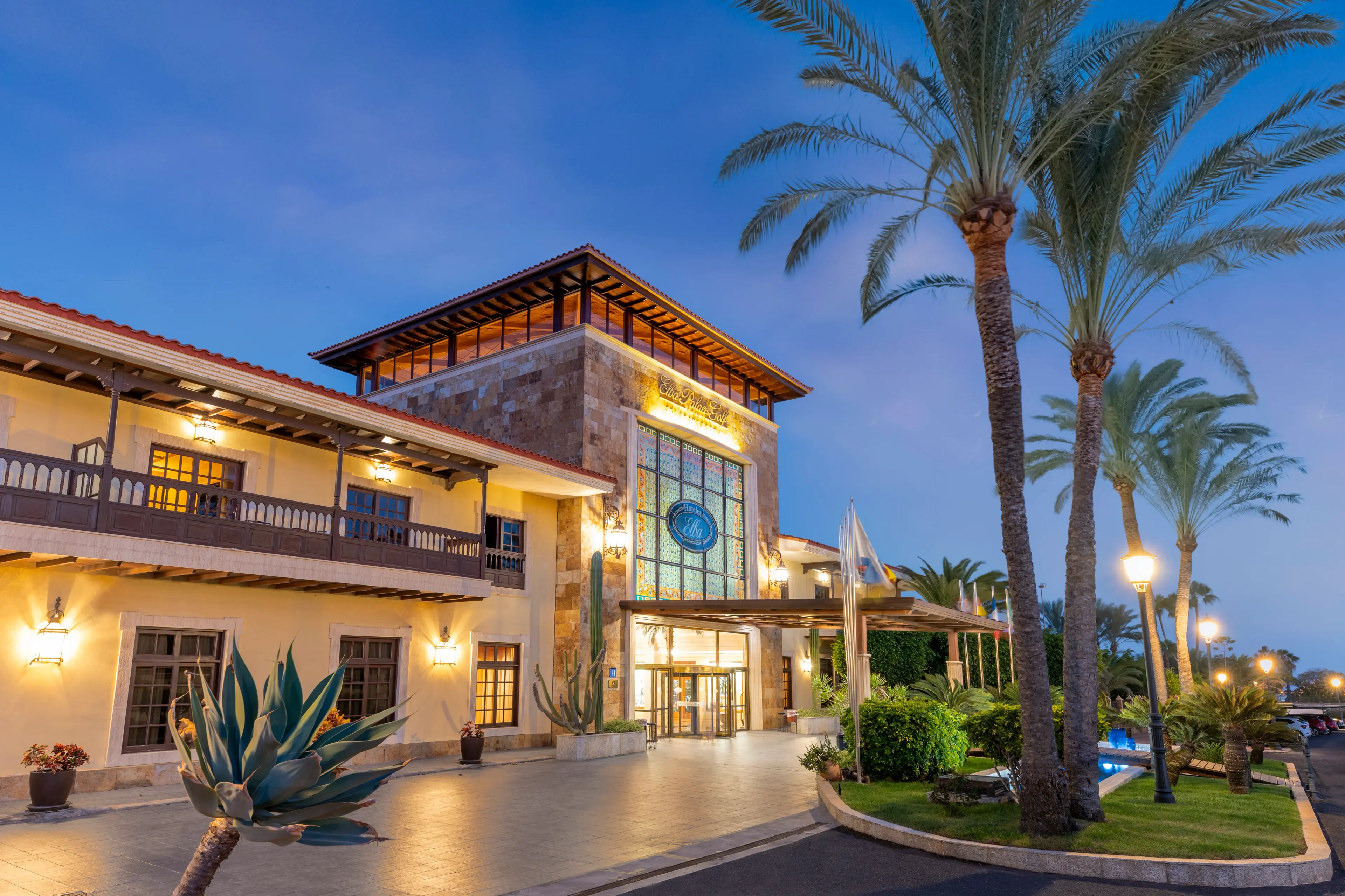 Panoramic view of the Elba Palace Golf & Vital Hotel front entrance