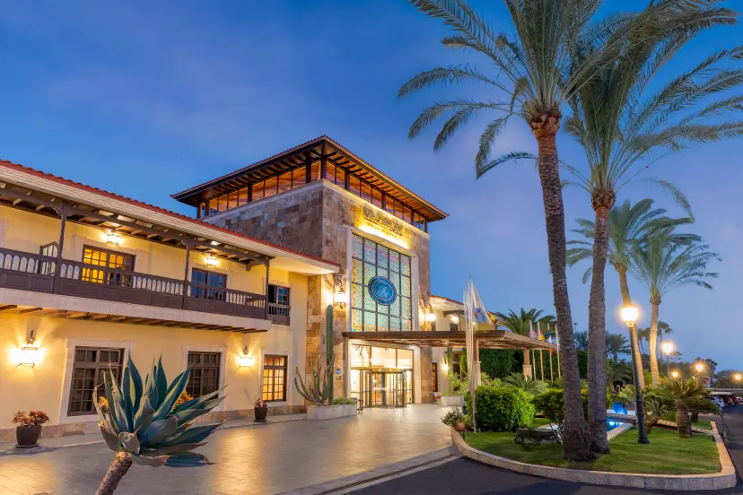 Panoramic view of the Elba Palace Golf & Vital Hotel front entrance