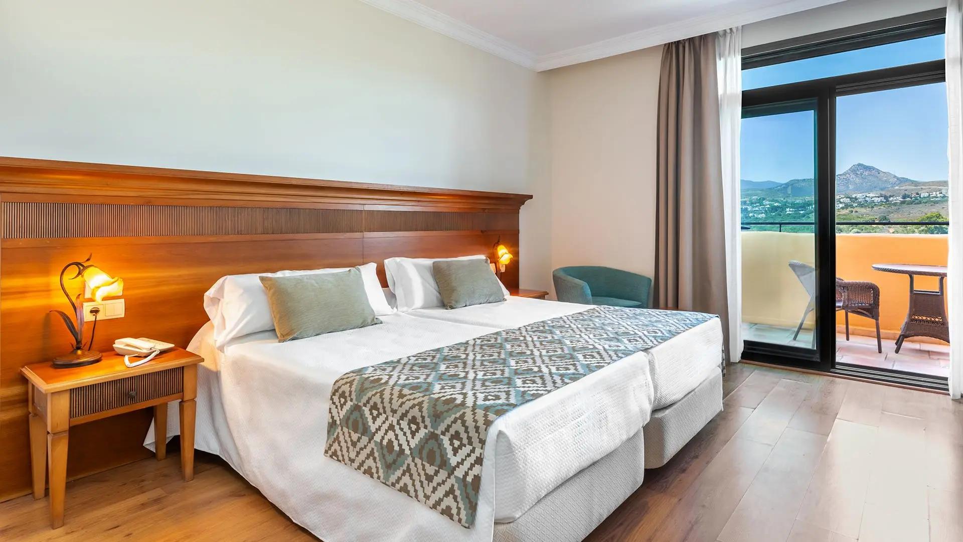 Double bed suite at Globales Paraiso Beach