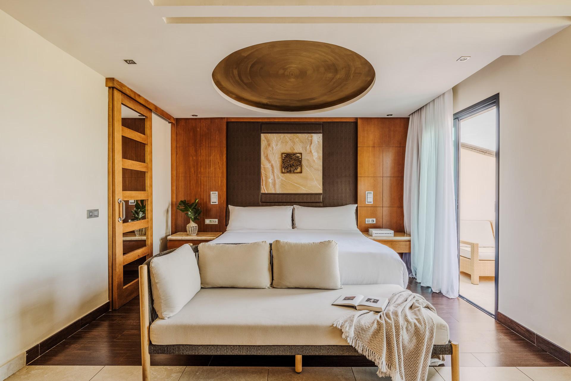 Double bed suite at Gran Meliá Palacio de Isora