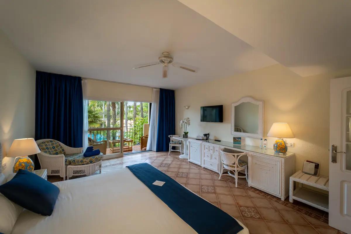 Double bed suite at Hotel BlueBay Banús