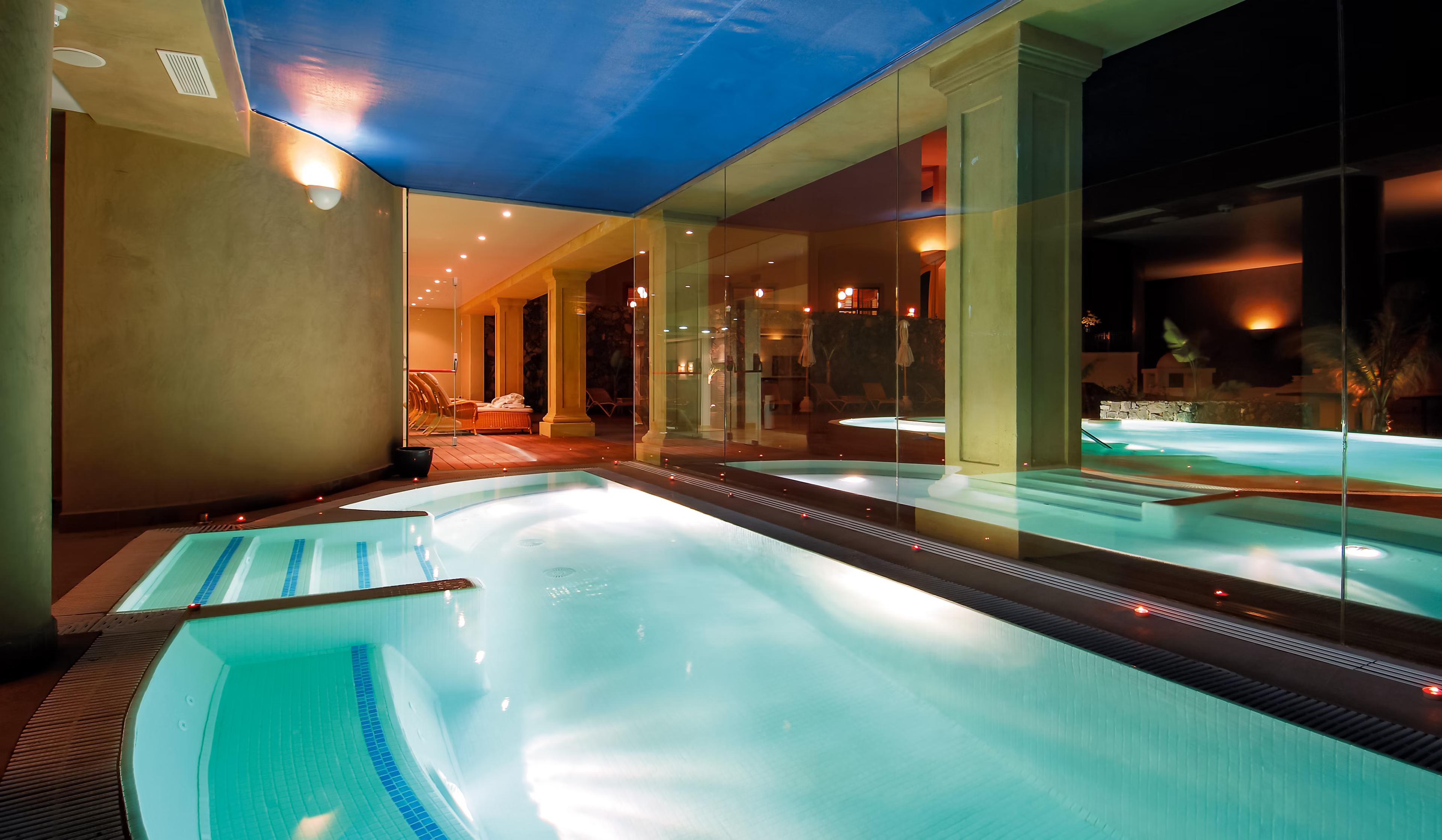 Indoor pool as part of as facilities at Hotel Vincci Seleccion La Plantacion del Sur