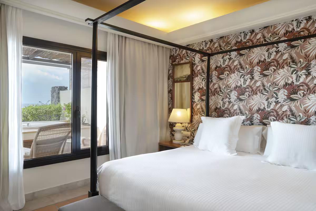 Double bed suite at Hotel Vincci Seleccion La Plantacion del Sur