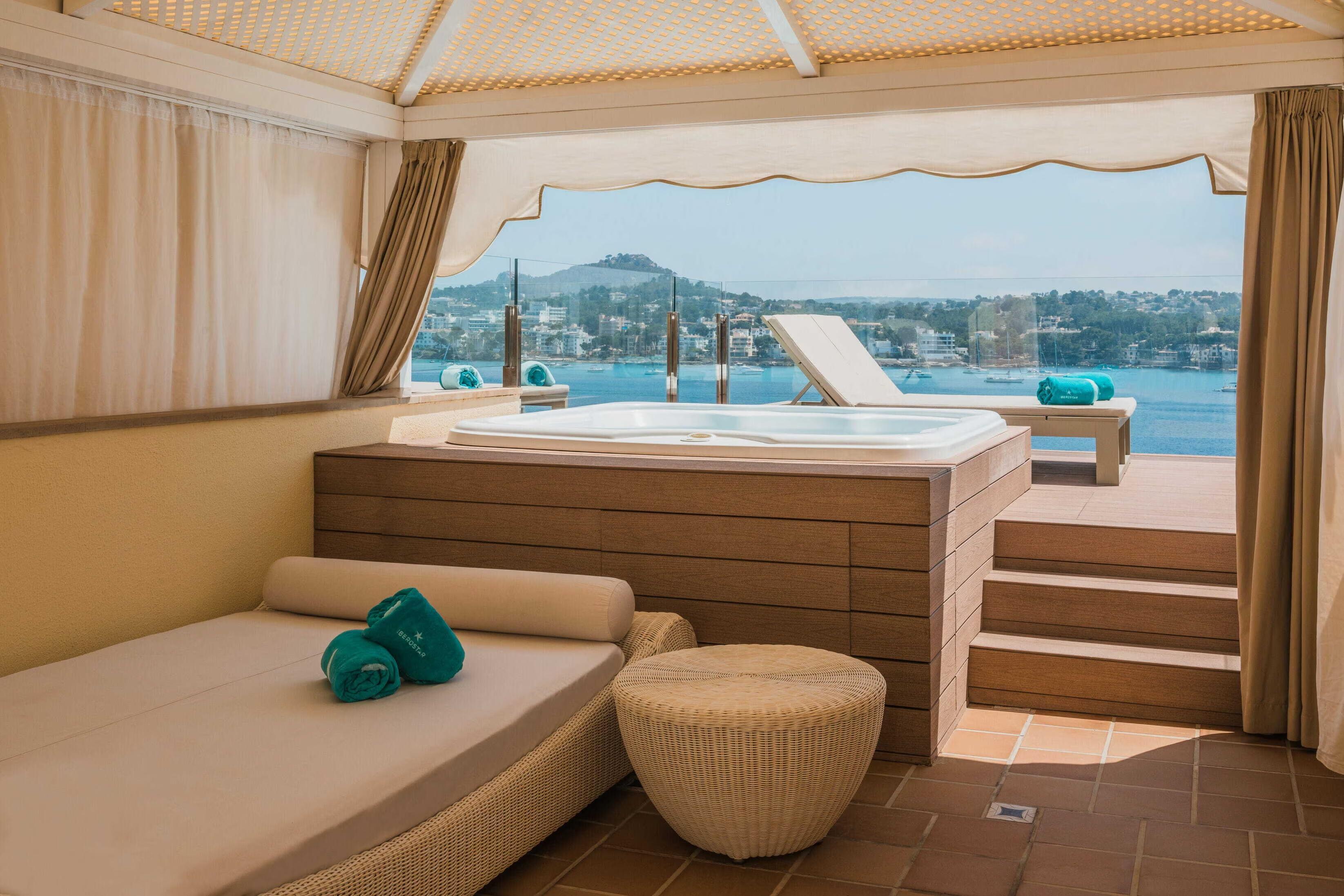 Balcony jacuzzi with sea views at Iberostar Jardín del Sol Suites