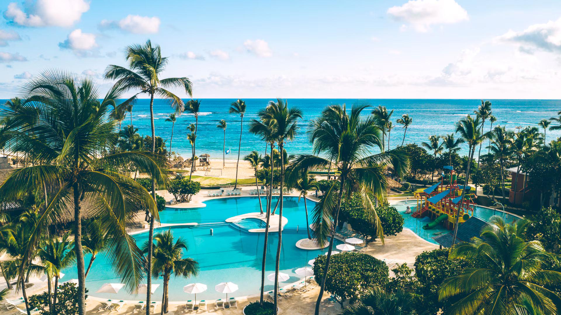 Overhead view of the outdoor swimming pool at Iberostar Selection Bávaro Suites