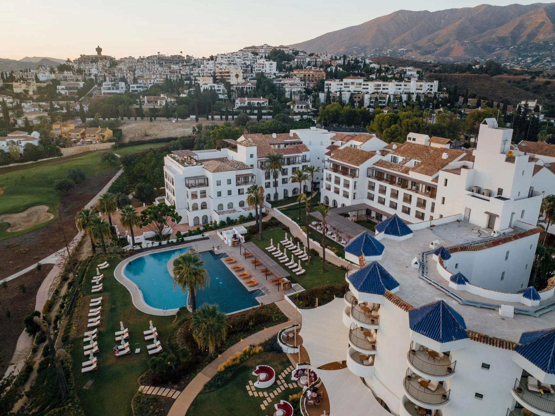 Overhead view of La Zambra Resort