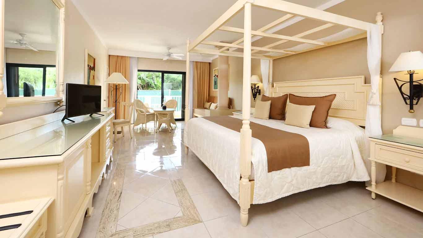 Double bed suite at Luxury Bahia Principe Akumal