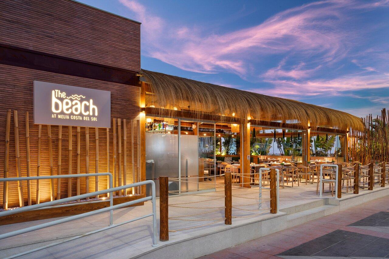 Beach dining and bar area at Meliá Hotels & Resorts