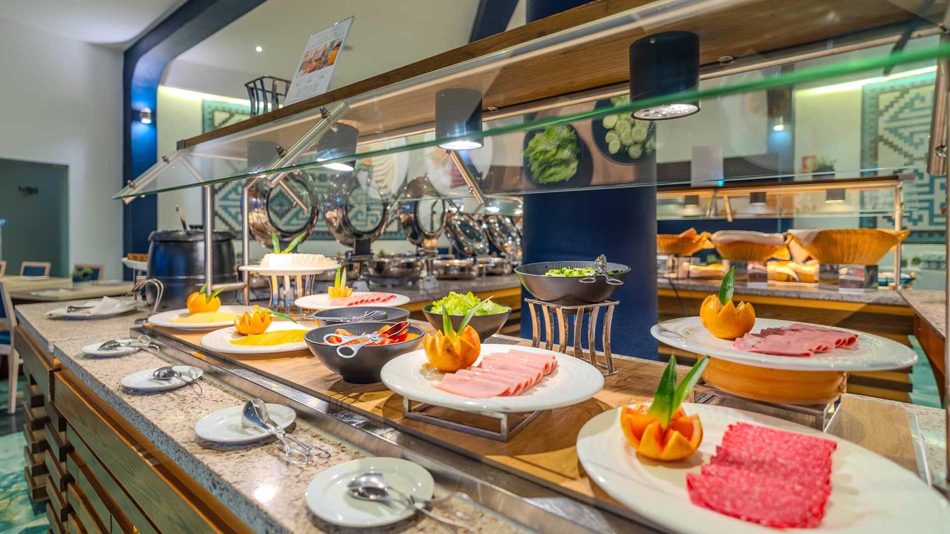 Food bar at Muthu Oura Praia Hotel