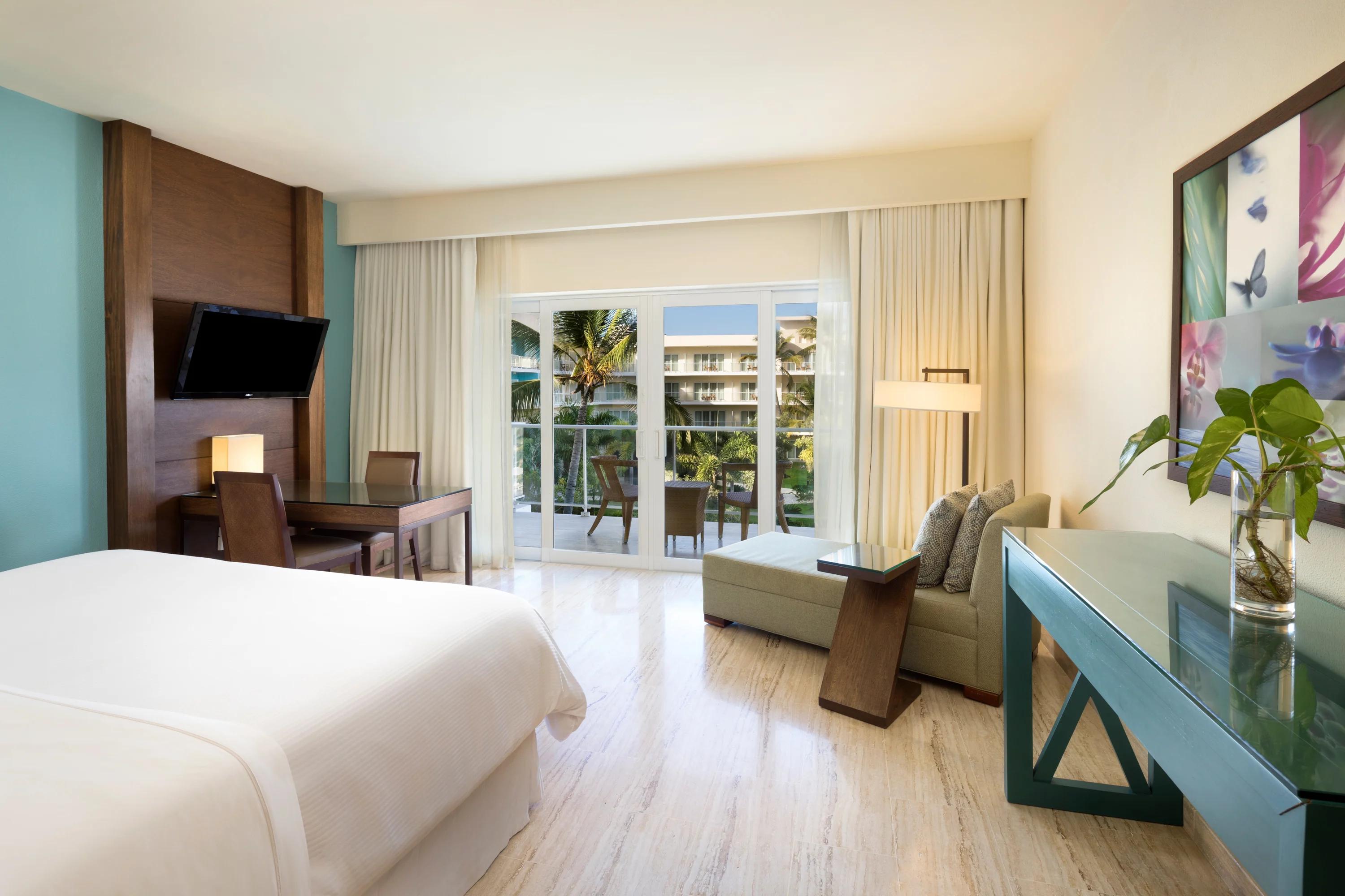 Double bed suite at The Westin Puntacana Resort & Club