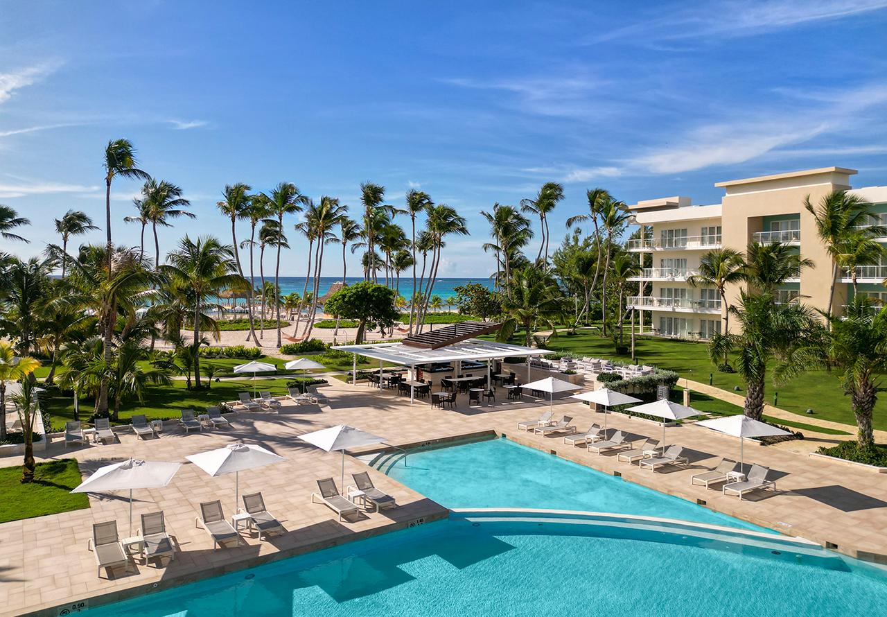 Overhead view of the outdoor swimming pool at The Westin Puntacana Resort & Club