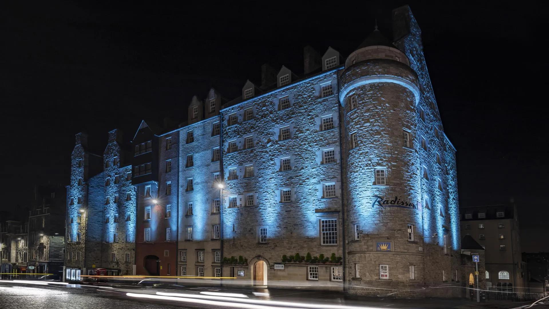 Edinburgh - Radisson Blu Hotel, City Centre from £4,095pp